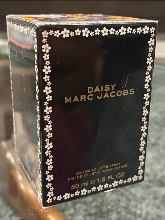Marc Jacobs Other - Marc Jacobs Daisy Eau de Toilette - 50mL
